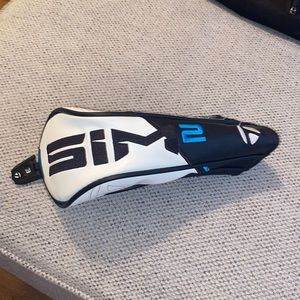 Taylor Made Sim 2 Fairway Wood Headcover